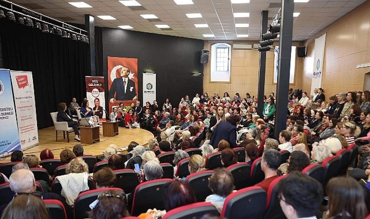 DR.Gülseren Bugdaycıoğlu’nun söyleşisi Bakırköy’de yoğun ilgi gördü