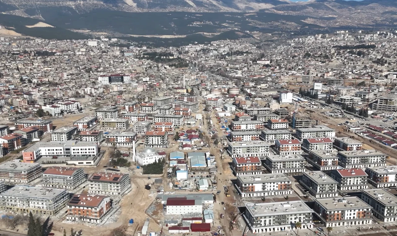 Kahramanmaraş’ta 4 bin işçi aralıksız çalışıyor