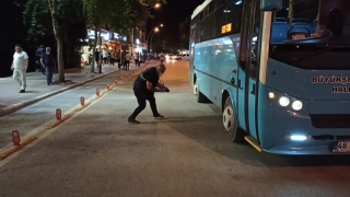 Halk otobüsünün altında kalan bisikletli çocuk yaşamını yitirdi