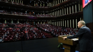 Cumhurbaşkanı Erdoğan: "Demokrasiye, güvenliğe ve refaha belli toplumların sahip bulunduğu, diğerlerinin onlara hizmet dışında önem taşımadığı çarpık anlayış artık ifşa olmuştur."