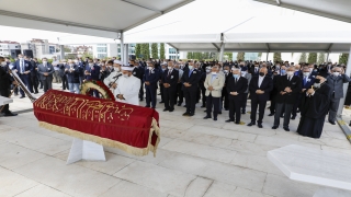 Suna Kıraç, son yolculuğuna uğurlandı