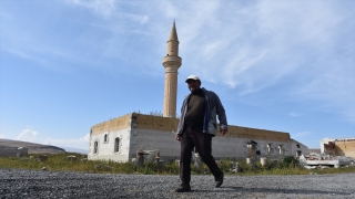 Kars’ta baraj suları çekilince eski köyler yeniden ortaya çıktı