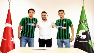 Denizlispor, Emirhan Kaşcıoğlu ve Burak Gümüştaş ile profesyonel sözleşme imzaladı