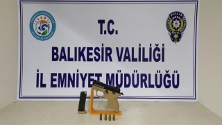 Balıkesir’de gözaltına alınan 12 uyuşturucu şüphelisinden 2’si tutuklandı