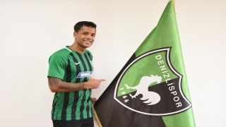 Yukatel Denizlispor, Mathieu Dossevi’yi kadrosuna kattı