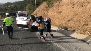 Bilecik’te takla atan otomobilin sürücüsü yaralandı