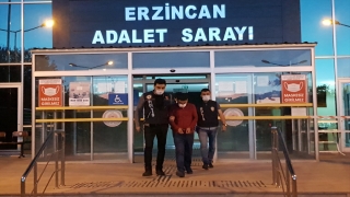 Erzincan’daki uyuşturucu operasyonunda gözaltına alınan 2 zanlı tutuklandı