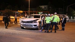 Manisa’da pikap ile hafif ticari araç çarpıştı: 7 yaralı