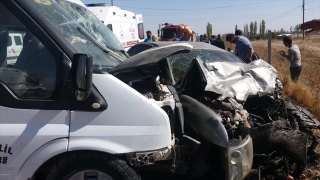 Niğde’de zincirleme trafik kazası: 1 ölü, 7 yaralı