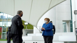 Merkel: ”DEAŞ, tehdit olmaya devam ediyor”