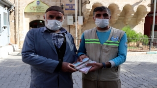 Şanlıurfa’da temizlik işçisi bulduğu 35 bin lirayı sahibine teslim etti