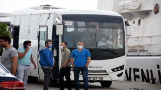 Antalya’da tur teknesi battı