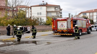 Aksaray’da benzin dökülen sobanın patlaması sonucu çıkan yangında 5 kişi yaralandı