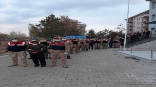 Erzurum’da uyuşturucu ve silah kaçakçılığı yaptığı iddia edilen 10 zanlı tutuklandı