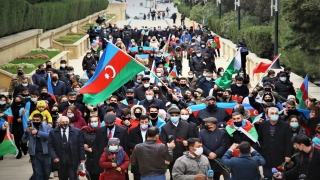 Azerbaycanlılar, Kelbecer’in işgalden kurtuluşunu kutluyor