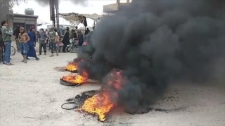 Deyrizorlu Araplar, terör örgütü YGP/PKK’nın halkı yakıttan mahrum bırakmasını protesto etti