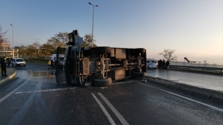 Küçükçekmece’de seyir halindeki TOMA devrildi