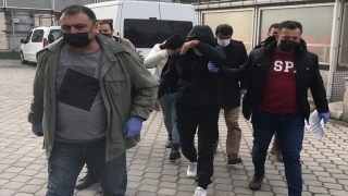 Samsun’da kendilerini polis olarak tanıtıp bir kişiyi kaçıran 4 şüpheli adliyede