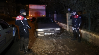 Edirne’de ”dur” ihtarına uymayan sürücünün otomobili park halinde bulundu