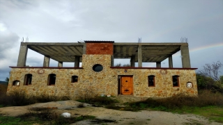 Muğla’da imara aykırı binaların yıkımı sürüyor