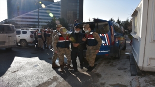 Gaziantep’te boş arazide erkek cesedi bulunmasına ilişkin 4 şüpheli tutuklandı