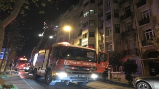 Beyoğlu’nda yangından etkilenen kedi telef oldu