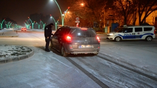 Doğu Anadolu’da kısıtlamanın başlamasıyla cadde ve sokaklar sessizliğe büründü