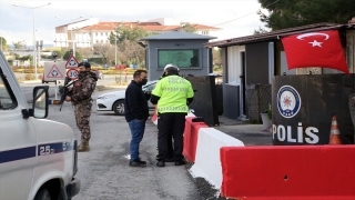 Muğla’da trafikten çekme belgeli araç kullanan ehliyetsiz sürücüye 3 bin 701 lira ceza verildi