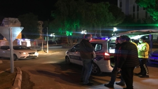 Aydın’da polisin ”dur” ihtarına uymayan şüphelinin aracı kovalamaca sonucu yakalandı