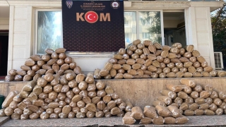 Osmaniye’de 1 ton 392 kilogram kaçak tütün ele geçirildi