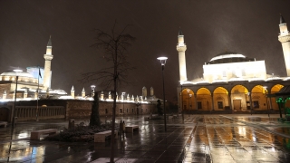 Konya, Afyonkarahisar, Karaman ve Aksaray’da kısıtlamanın başlamasıyla sokaklar boş kaldı