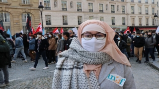 Fransa’da üniversite öğrencileri hükümeti protesto etti