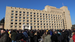 Gürcistan’da Kovid19 tedbirleri protesto edildi