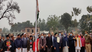 Hindistan’da yıkılan Babri Camisi’nin yerine inşa edilecek caminin temeli atıldı