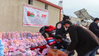 SAR Yardımlaşma Derneği, Suriyeli çocuklara mont hediye etti