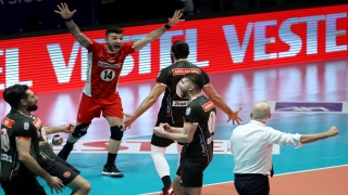 Voleybol: AXA Sigorta Efeler Ligi