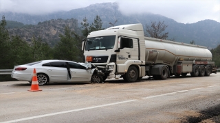 Burdur’da tankerle çarpışan otomobilin sürücüsü öldü