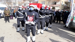 Görev başında kalp krizi geçirerek vefat eden polis memuru Elazığ’da son yolculuğuna uğurlandı