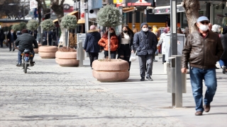 ”Kırmızı” kategorideki Konya’da esnaf, ”tedbirlere” yeteri kadar uyulmadığı için üzgün