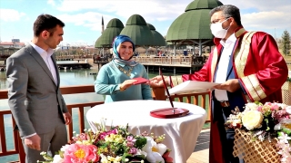 Elazığ’da yeni normalleşme süreciyle nikah daireleri ve düğün salonlarında hareketlilik başladı