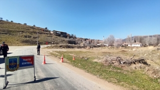 Afyonkarahisar’da bir köy ve bir binada Kovid19 karantinası