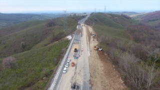 Çökme meydana gelen Batı Karadeniz bağlantı yolunda alternatif yol çalışması devam ediyor