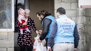 Türkiye, Kırgızistan’daki ihtiyaç sahibi Ahıska Türklerinin yüzünü güldürdü