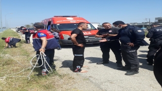 Adana’da serinlemek için sulama kanalına giren kişi boğuldu