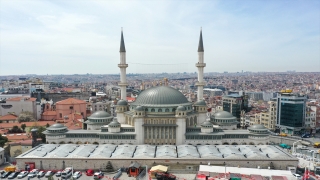 Taksim’e yapılan cami açılışa hazırlanıyor