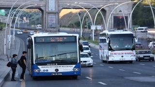 ”Tam kapanma” sona erdi, ”kademeli normalleşme” başladı