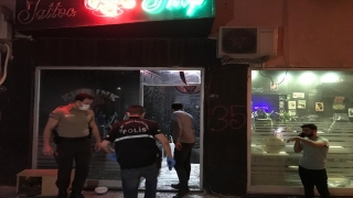 İzmir’deki silahlı kavgada 4 kişi yaralandı