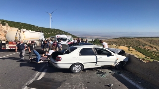 Gaziantep’te zincirleme trafik kazası: 2 ölü, 6 yaralı