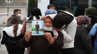 Pençe-Yıldırım Harekatı’nda ikmal faaliyetleri sırasında şehit olan asker son yolculuğuna uğurlandı