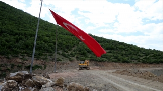 Tokat’ta kuşun yumurtladığı iş makinesi yavrular buradan ayrılıncaya kadar kullanılmayacak